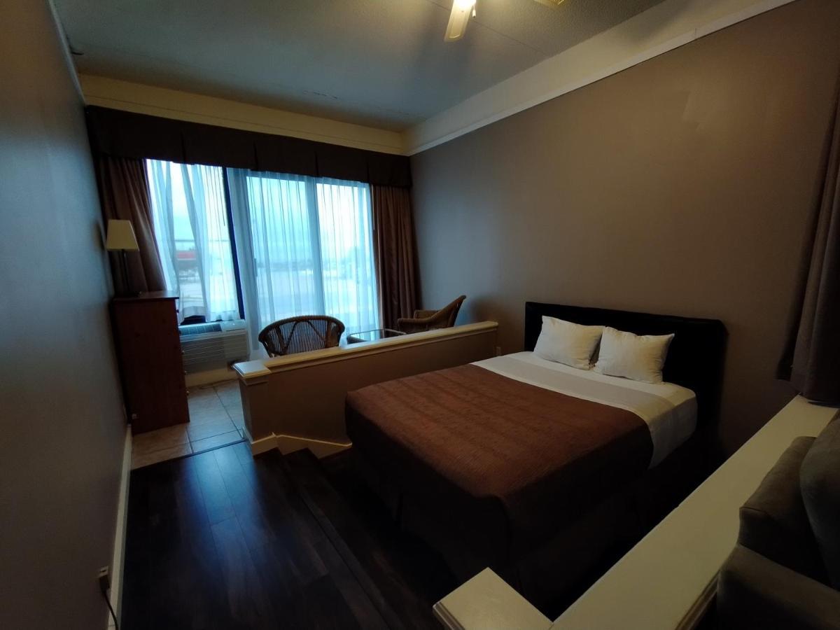 Royal Harbour Resort Thornbury Esterno foto